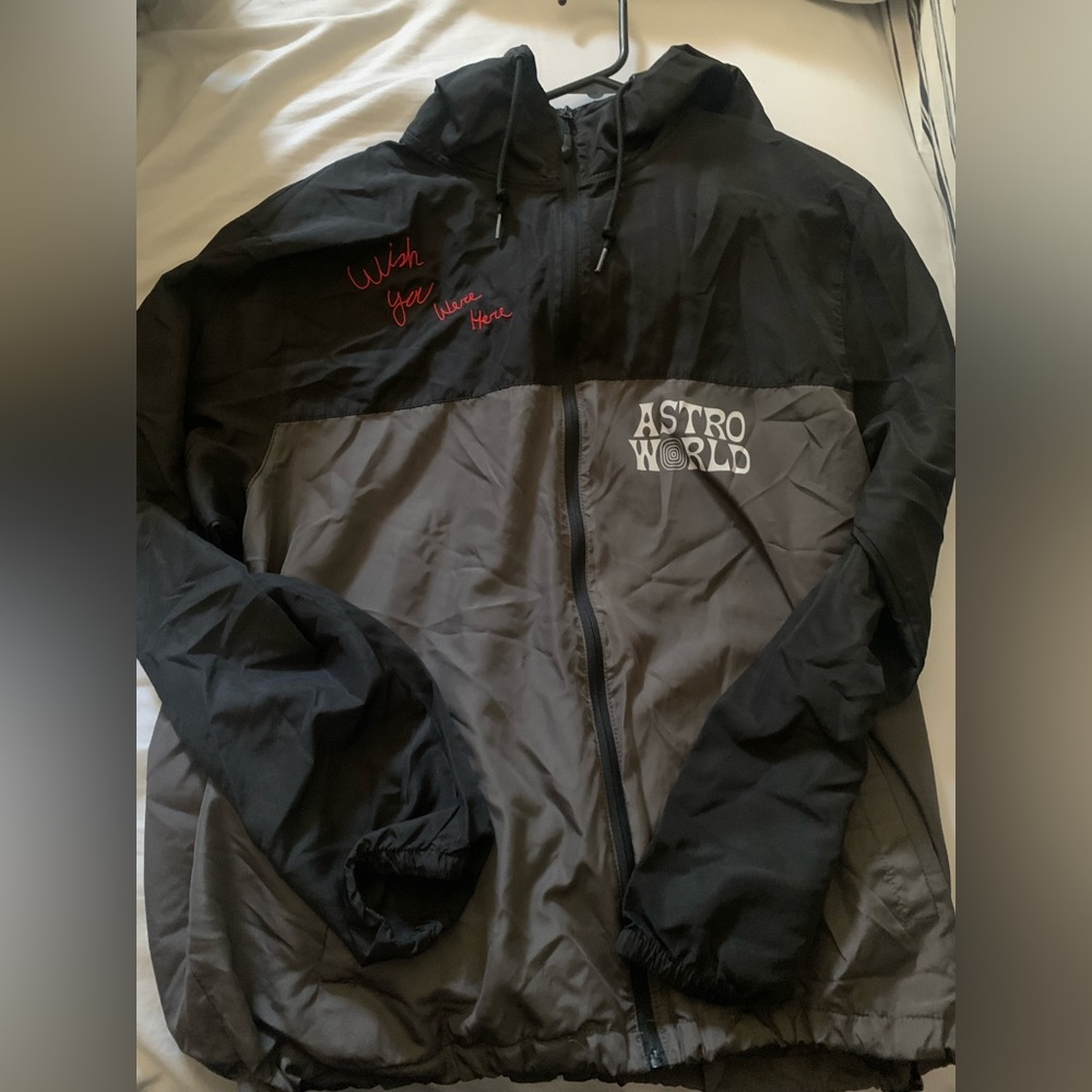 Rare 2018 Travis Scott ASTROWORLD TOUR windbreaker
